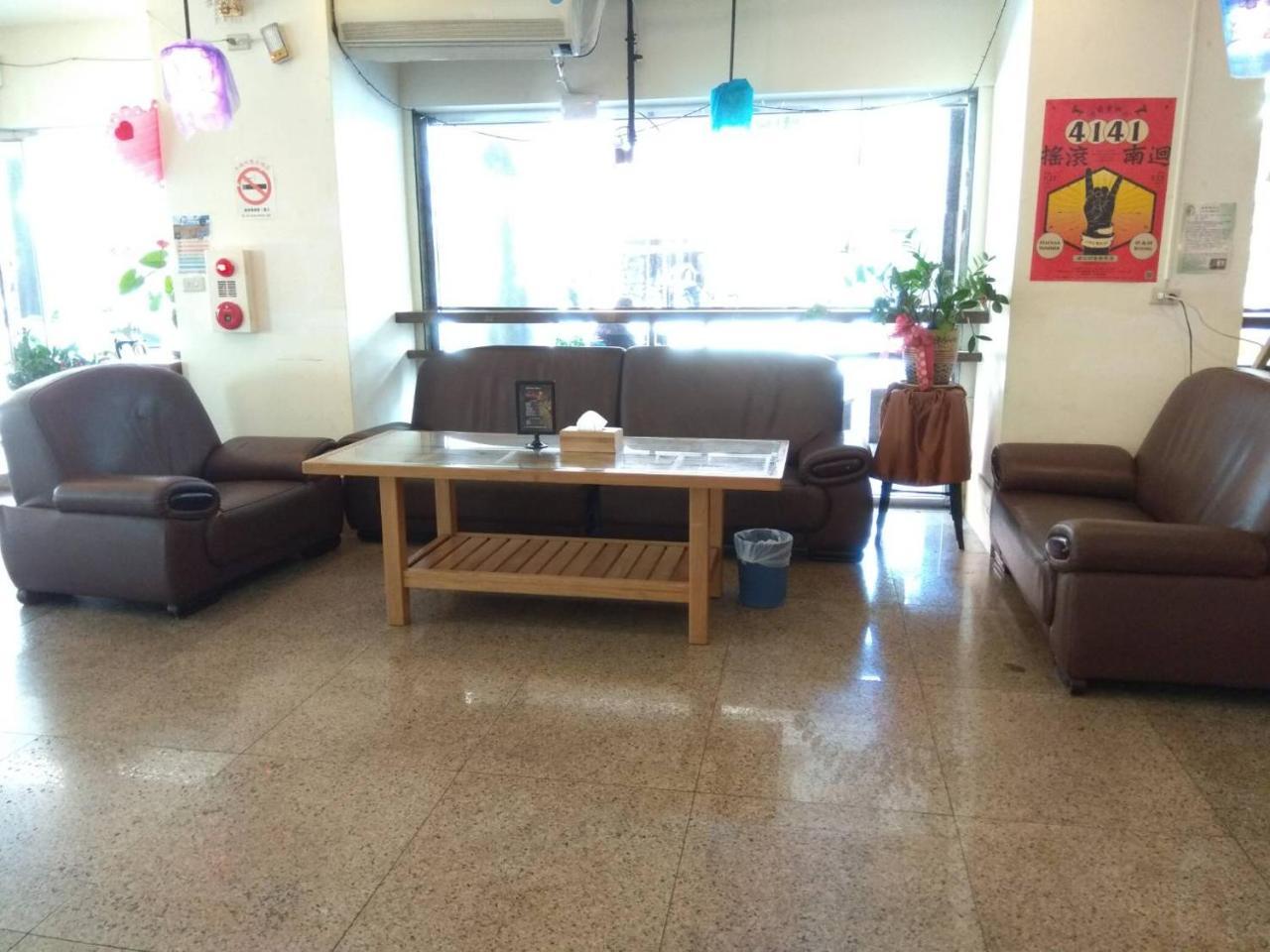 Melody Hotel Taitung Bagian luar foto