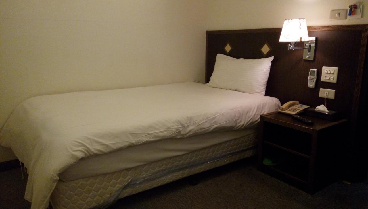 Melody Hotel Taitung Bagian luar foto